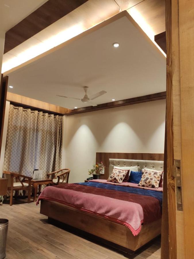 Apple Blossom Otel Manāli Dış mekan fotoğraf