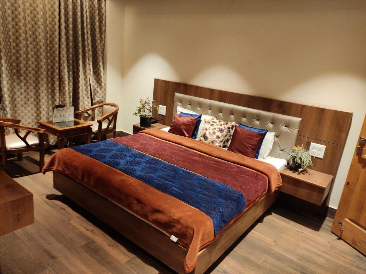 Apple Blossom Otel Manāli Dış mekan fotoğraf