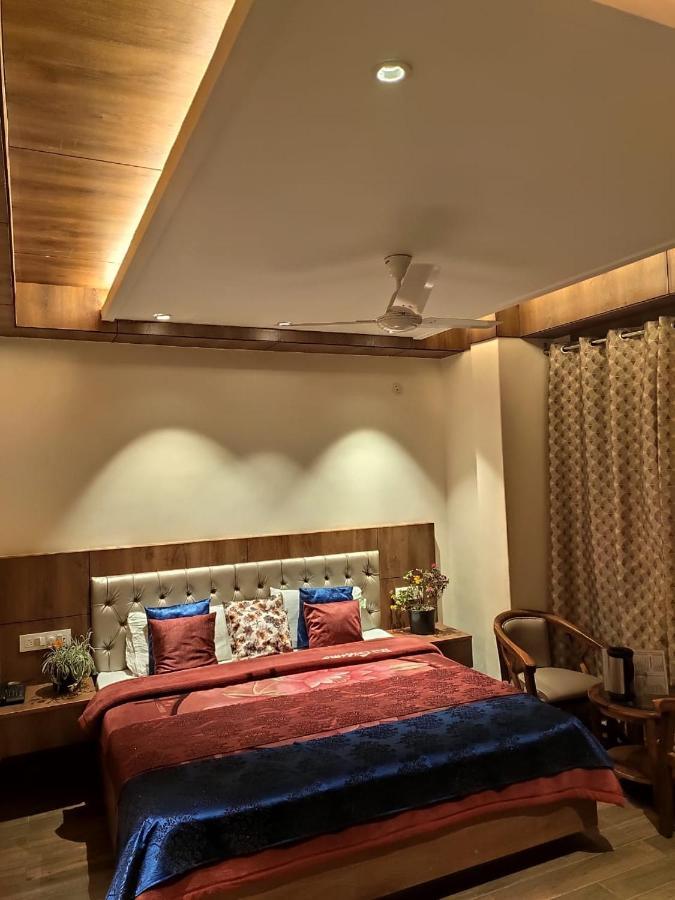 Apple Blossom Otel Manāli Dış mekan fotoğraf