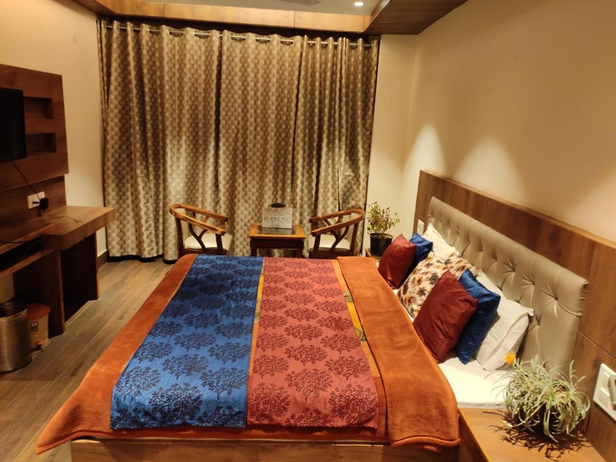 Apple Blossom Otel Manāli Dış mekan fotoğraf